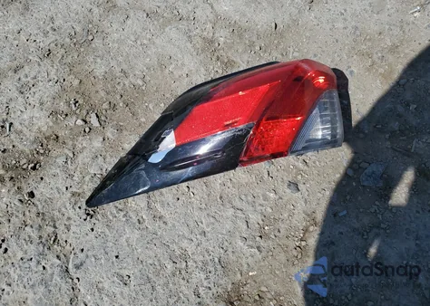 2022 Toyota Rav4 Xle из США, поврежденный, VIN 2T3W1RFV9NC207697